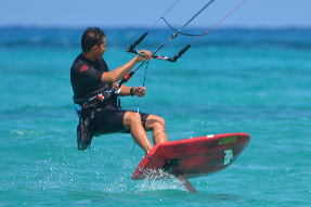 Kitesurf presso il Camping Baia Paradiso - Badesi